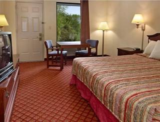 Days Inn By Wyndham Winston Salem North Екстер'єр фото
